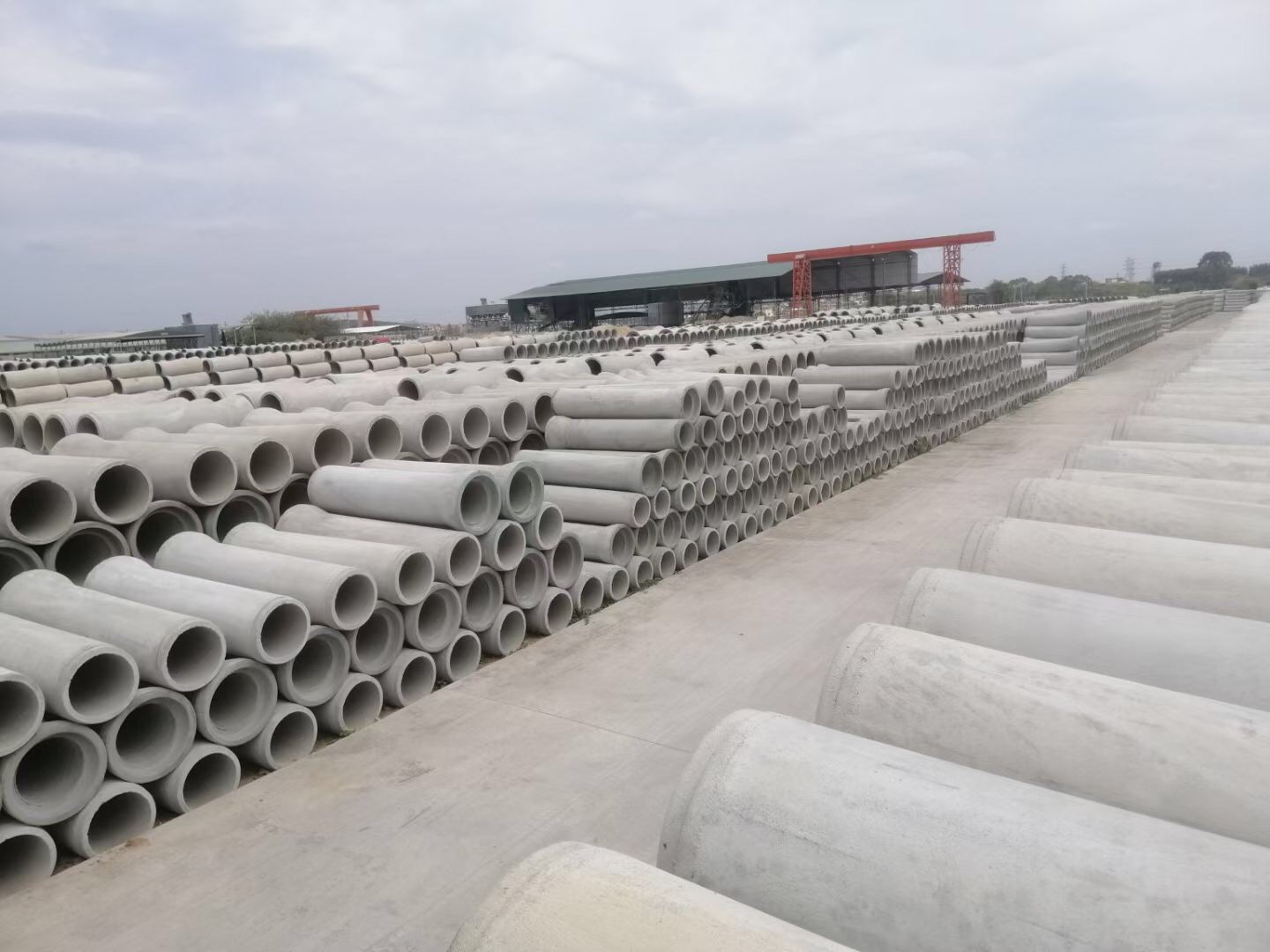 佛山三水水泥管【廠家直銷(xiāo)】_華堅(jiān)水泥管_鋼筋混凝土管