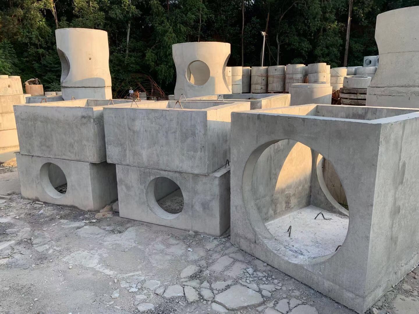 廣州南沙檢查井-華堅水泥制品,專業(yè)檢查井生產廠家!