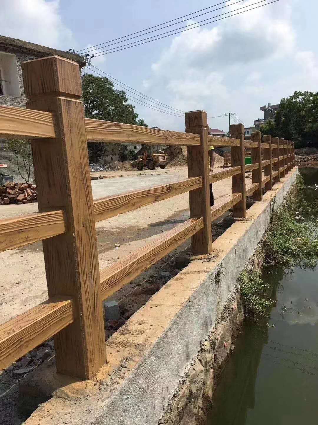 廣州南沙仿木護(hù)欄選華堅(jiān)水泥制品型號(hào)全-規(guī)格齊全-價(jià)格優(yōu)惠