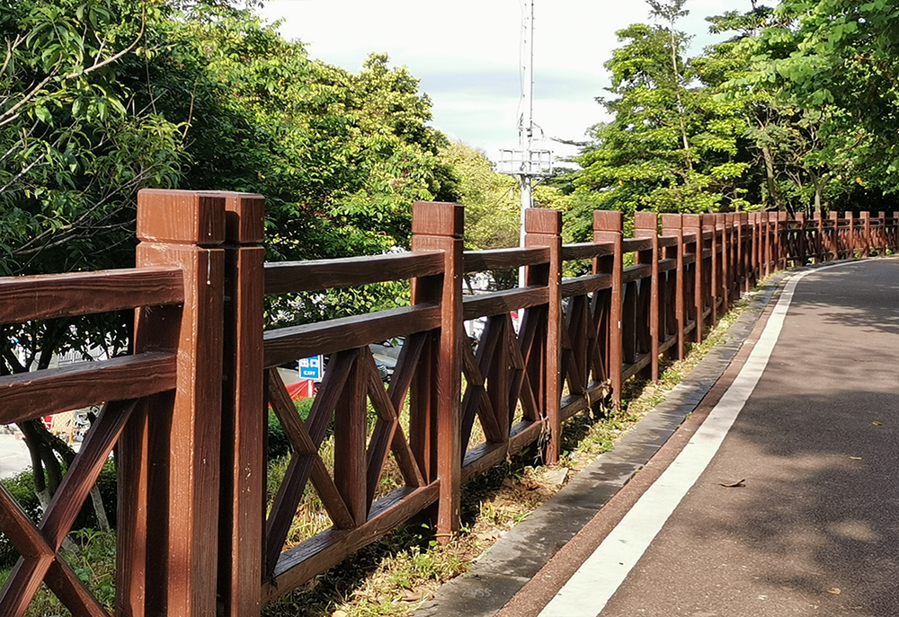 佛山南海廣東華堅(jiān)仿木護(hù)欄產(chǎn)品豐富價(jià)格透明全網(wǎng)優(yōu)質(zhì)商譽(yù)