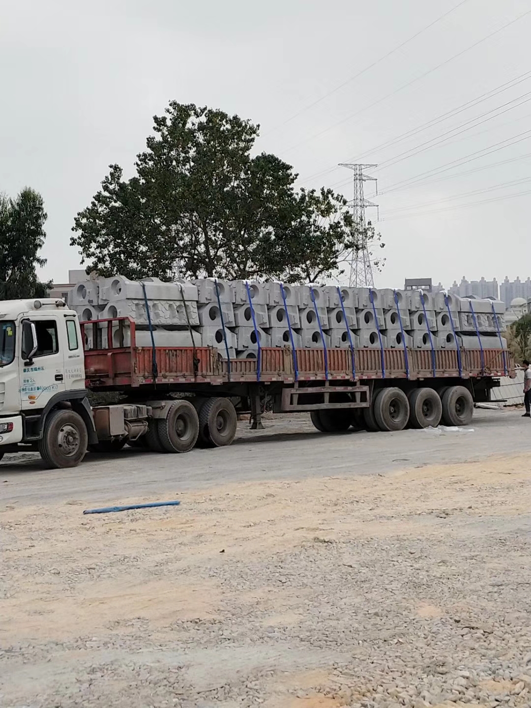 生態(tài)護(hù)坡磚(生態(tài)框)